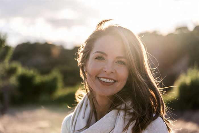 جذابیت انرژی مثبت و شادی درونی