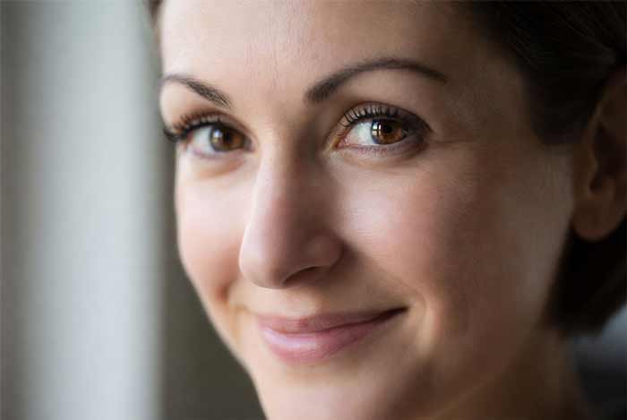 جذابیت مهربانی و چشمهای گرم